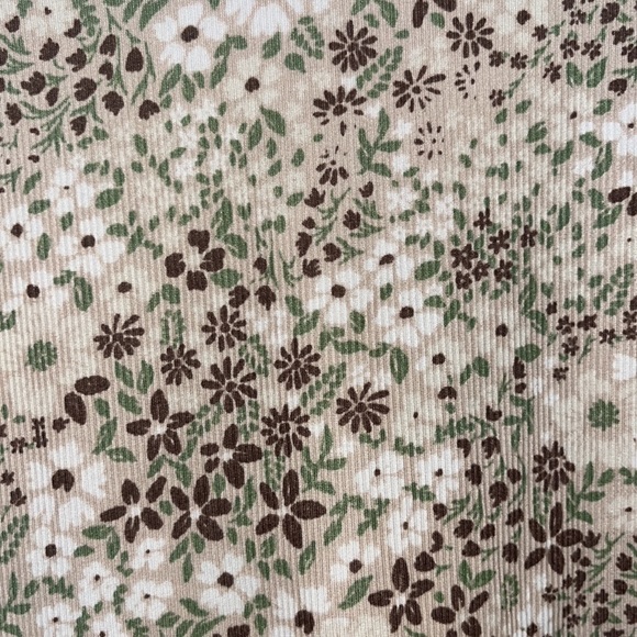 Tank Top, Flower Pattern - Picture 2 of 4